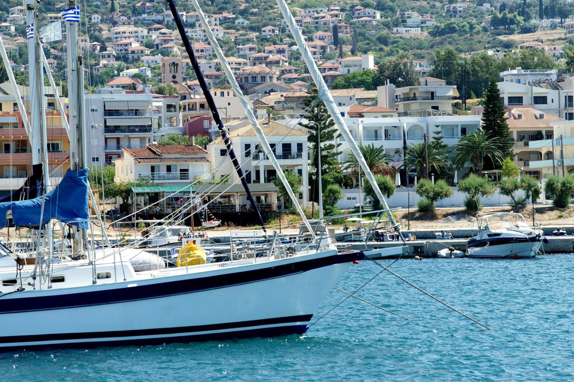 Kyparissia Beach Hotel Buitenkant foto